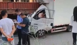 莆田交通事故最新爆料,多车连环相撞，现场情况紧急！